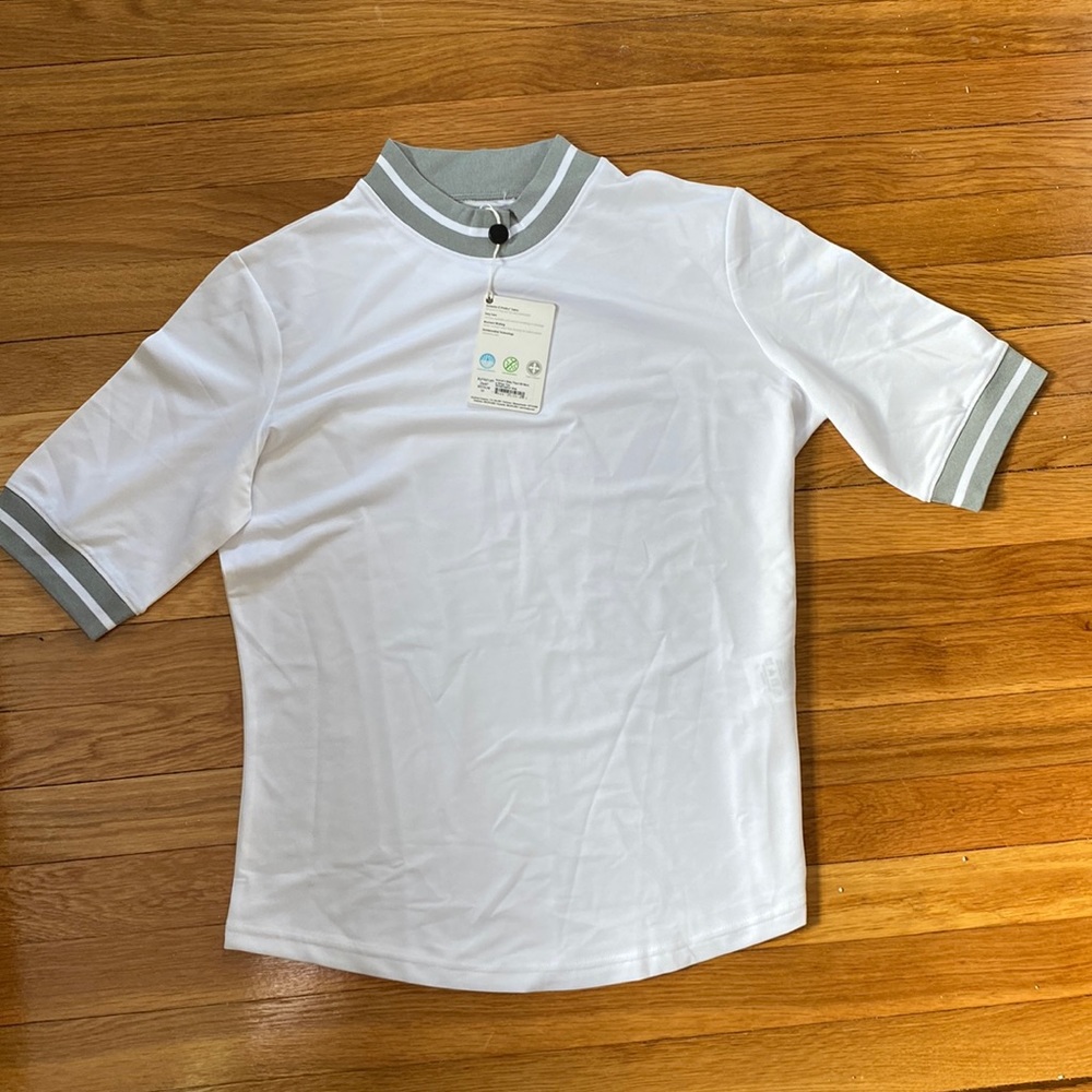 Womens athletic t shirt